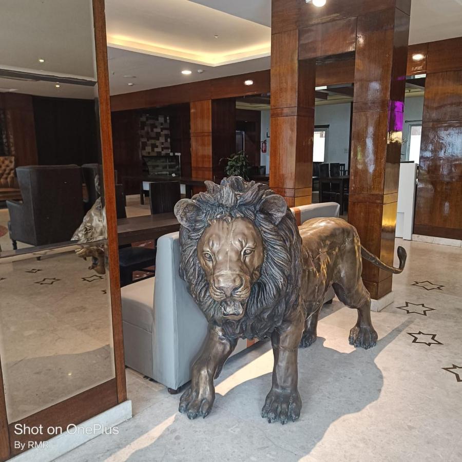 Astra Hotels & Suites Whitefield Near To Nallurahalli Metro Station And Ktpo Бангалор Екстериор снимка