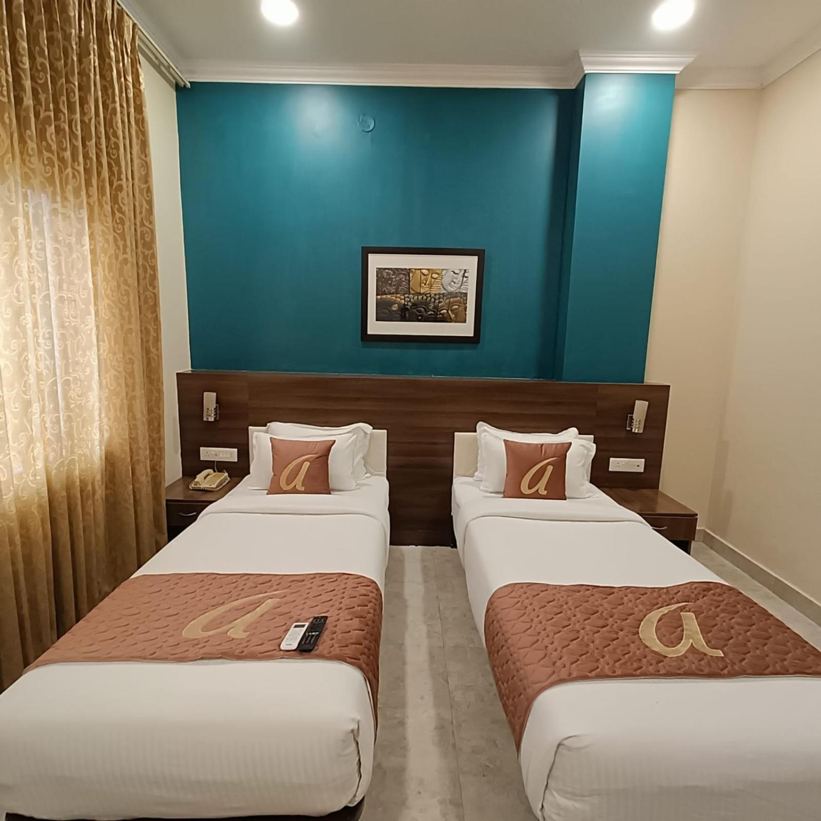 Astra Hotels & Suites Whitefield Near To Nallurahalli Metro Station And Ktpo Бангалор Екстериор снимка